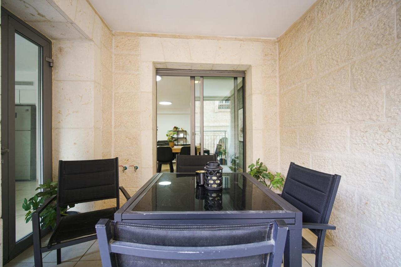Harav Kuk Modern Apartment By Nimizz Иерусалим Экстерьер фото